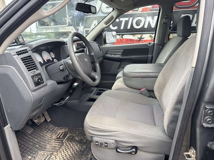 2007-dodge-2500-image-10
