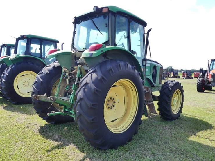 john-deere-6715-image-3
