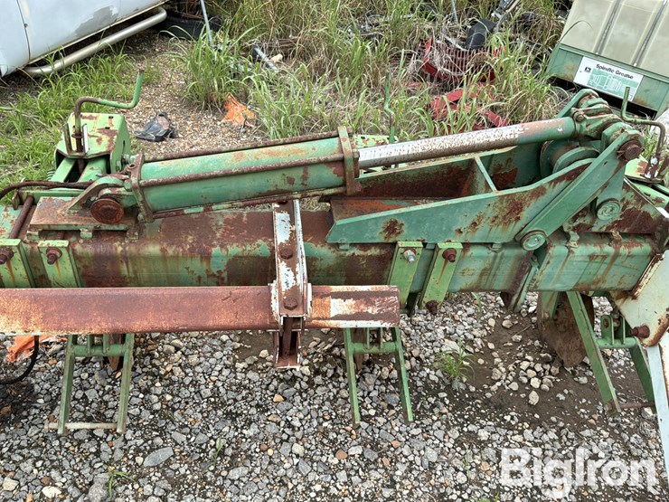 john-deere-885-image-12