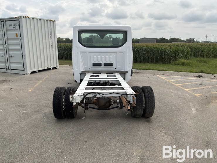 2015-massey-ferguson-730-image-6