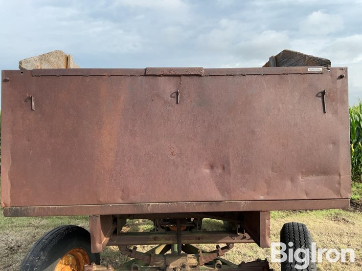john-deere-11-image-9