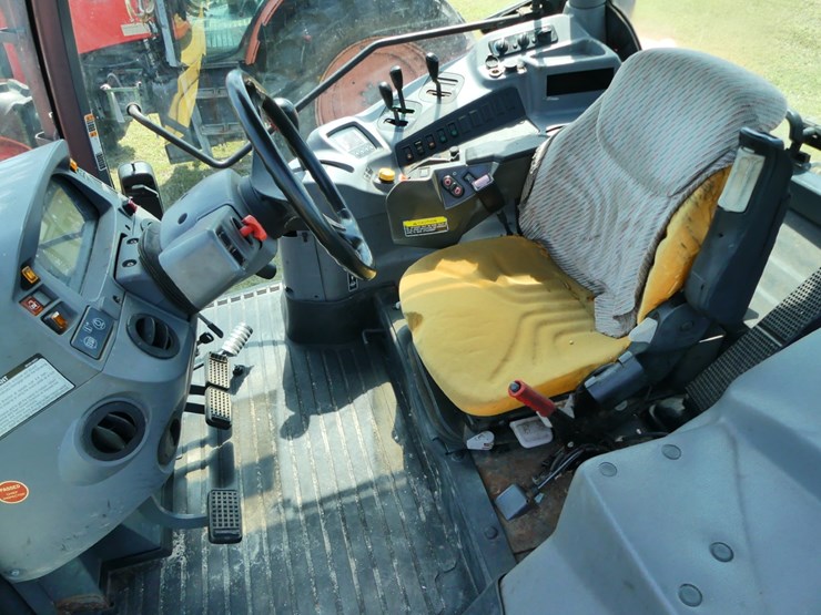 2015-kubota-m135gx-image-13