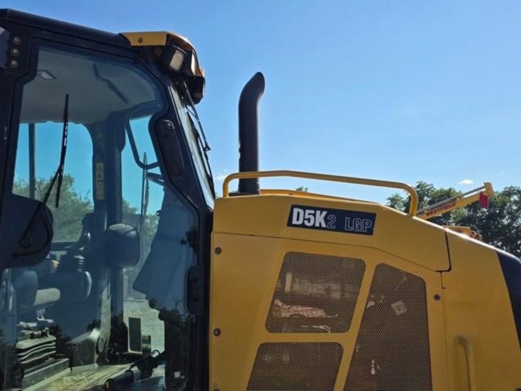 2020-caterpillar-d5k2-lgp-image-36