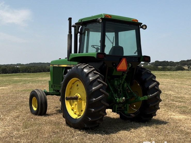 1981-john-deere-4440-image-7