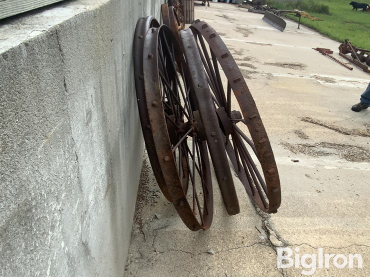48"-steel-wheels-image-4