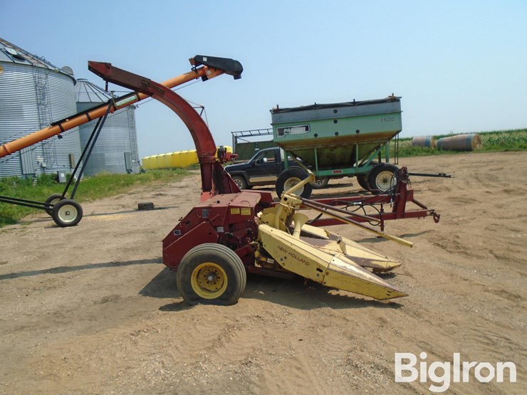 new-holland-782-image-4