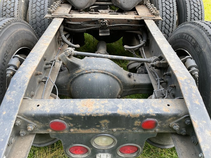 2007-caterpillar-c15-image-19