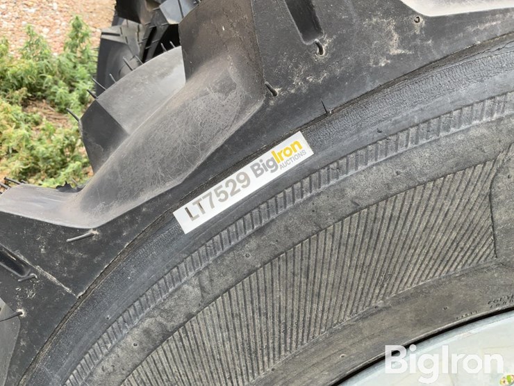 recapped-11r24.5-pivot-tires-&-rims-image-15