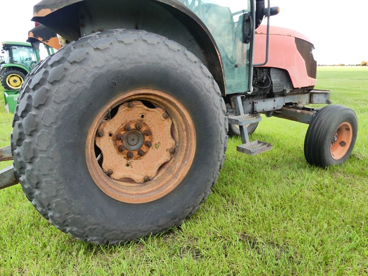 kubota-m8540f-image-6
