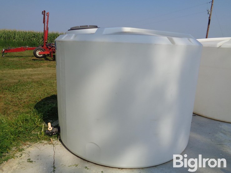 ace-roto-mold-1,500-gal-poly-tank-image-12