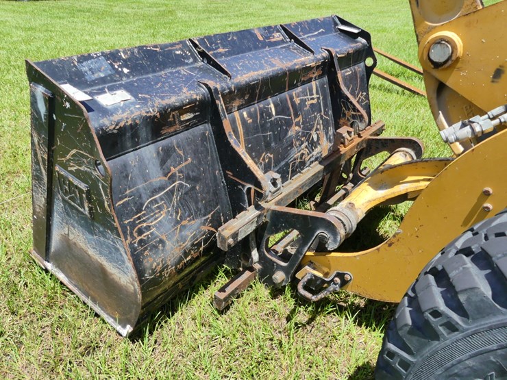 caterpillar-906m-image-10