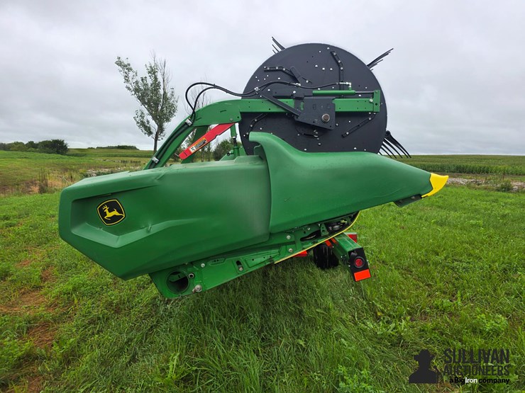 2021-john-deere-rd45f-hydraflex-draper-head-image-4