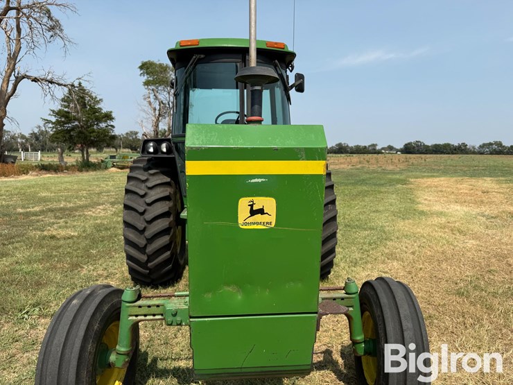 1977-john-deere-4230-image-11