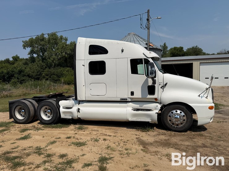 2001-kenworth-t2000-image-4