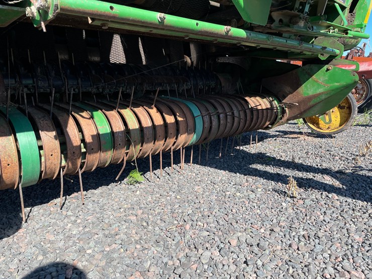2003-john-deere-567-image-35