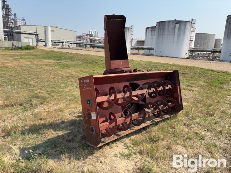 feterl-8’-3-pt-snowblower-image-3