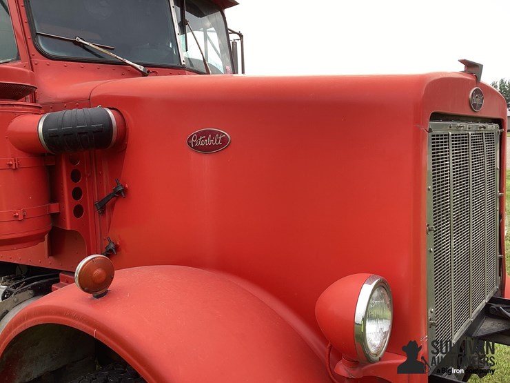 1986-peterbilt-349-image-18
