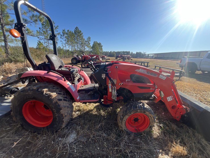 2021-kioti-ck2610hb-compact-utility-tractor-w/kl4030-loader-image-4