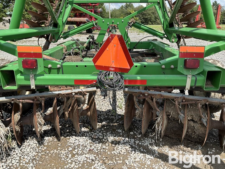 john-deere-2623-image-16