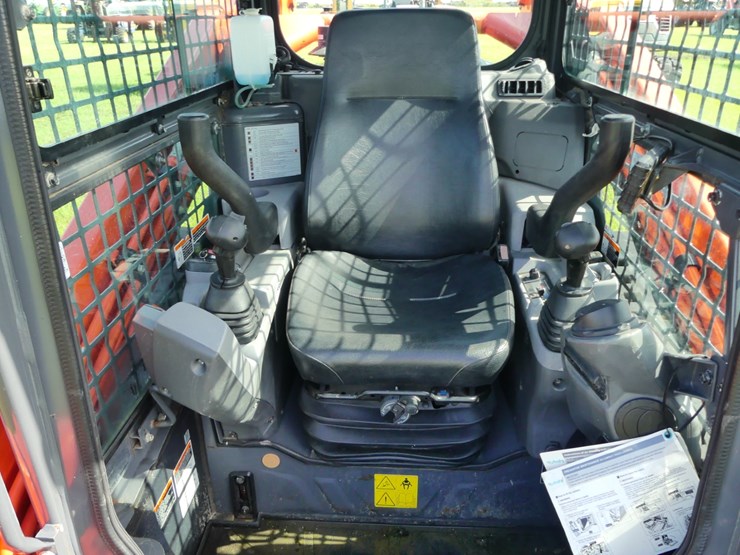 2024-kubota-svl97-2-image-14
