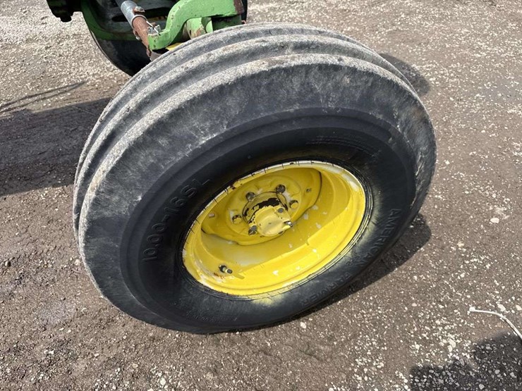 john-deere-4320-image-16