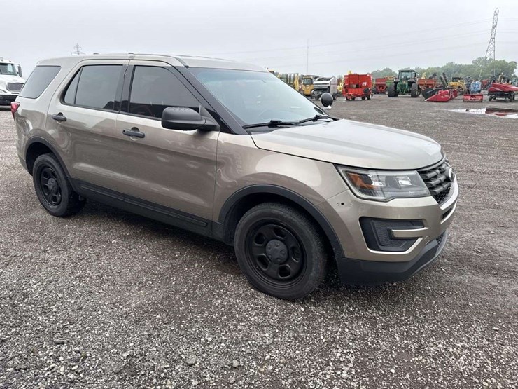 2017-ford-explorer-police-interceptor-image-4