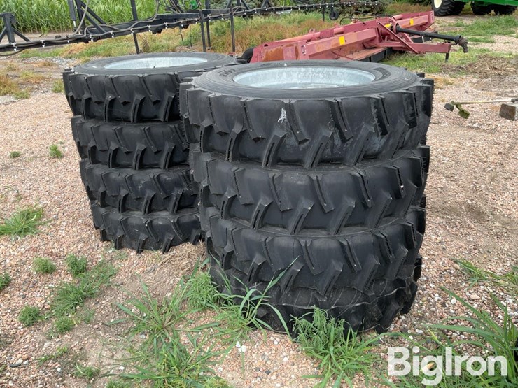 recapped-11r24.5-pivot-tires-&-rims-image-1