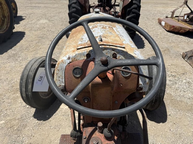 ford-tractor-image-10