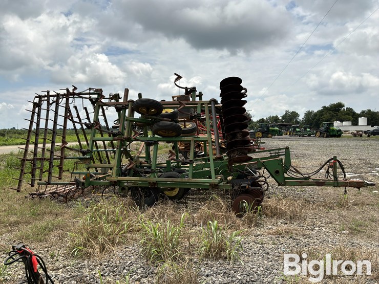 john-deere-726-image-4