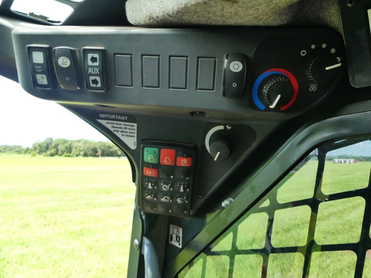 2024-deere-325g-image-15
