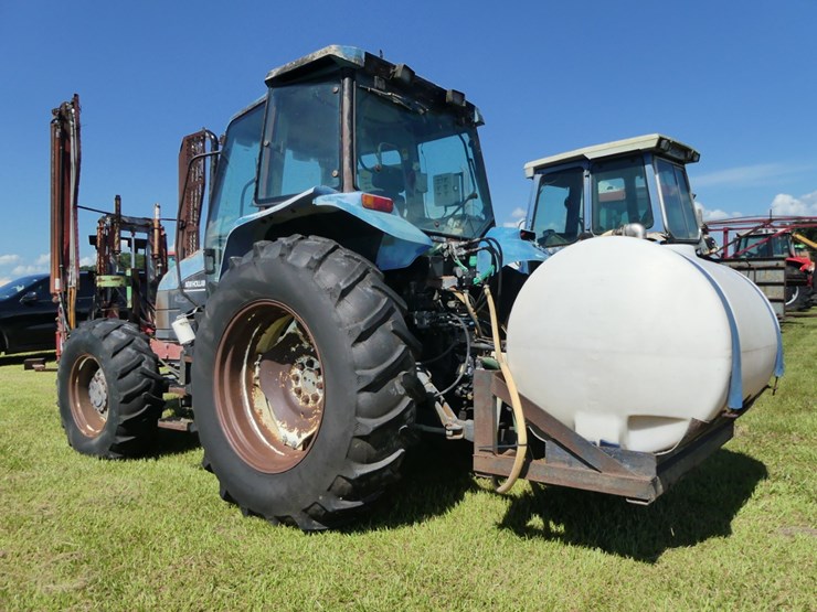new-holland-ts110-image-4