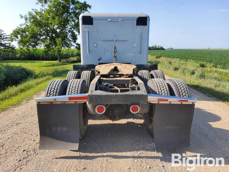 1990-peterbilt-379-image-6