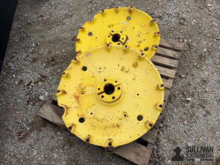 john-deere-rear-cast-wheels-image-4