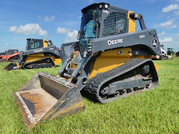 deere-331g-image-1
