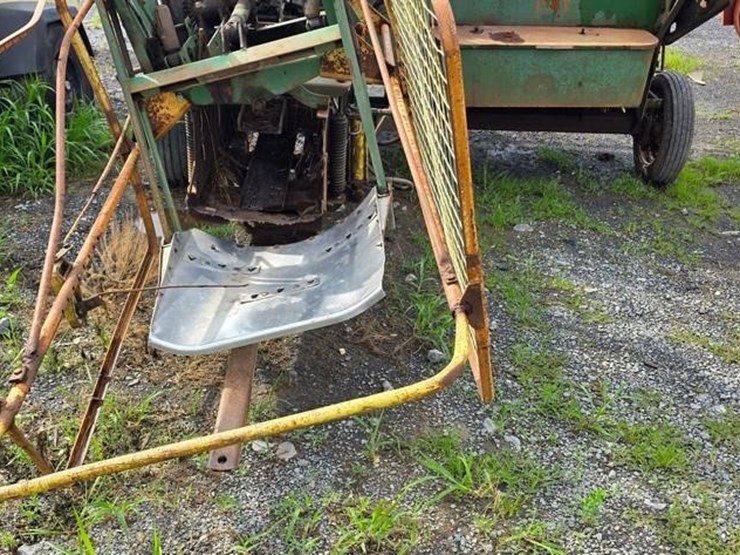john-deere-214-image-11