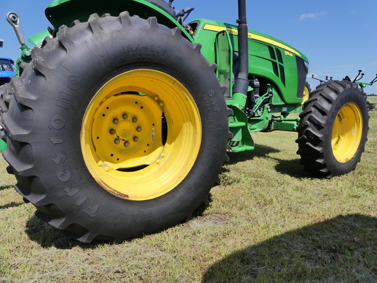 2022-john-deere-5115m-image-5