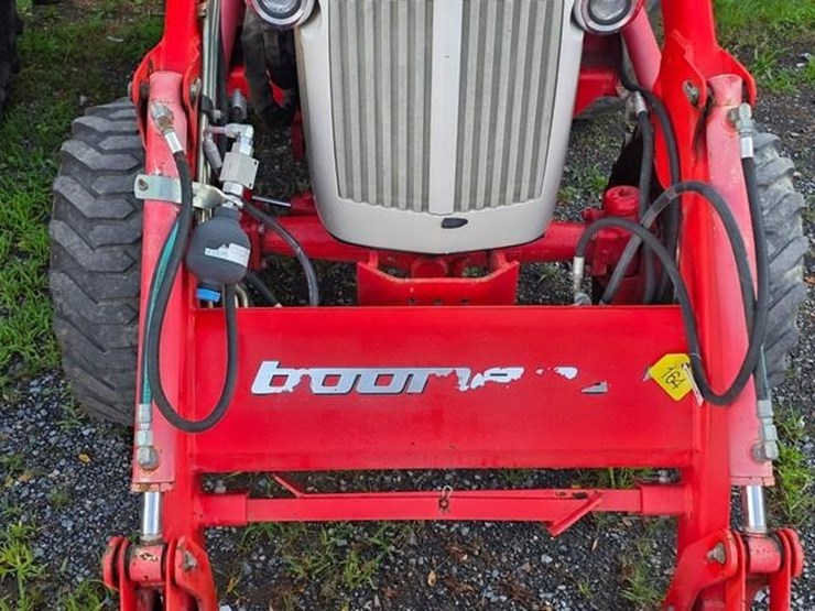 new-holland-boomer-8n-image-31