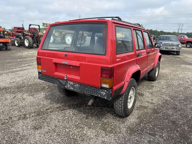 1996-jeep-cherokee-image-3