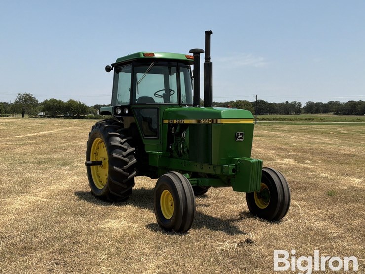 1981-john-deere-4440-image-3