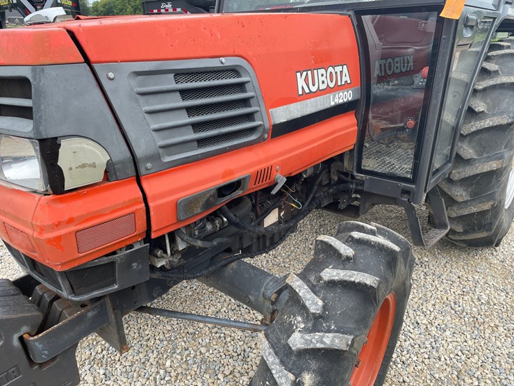 #237-•-1998-kubota-l4200-4-x-4-diesel-(helenville,-wi)-image-8