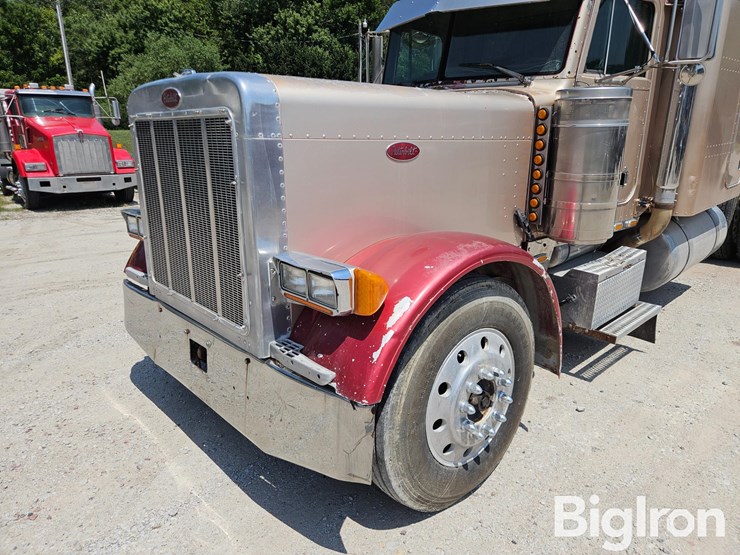 1995-peterbilt-379-image-9
