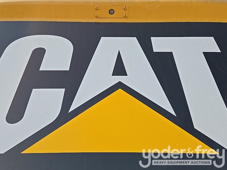 2019-caterpillar-336-image-63