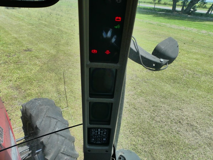case-ih-160-image-16