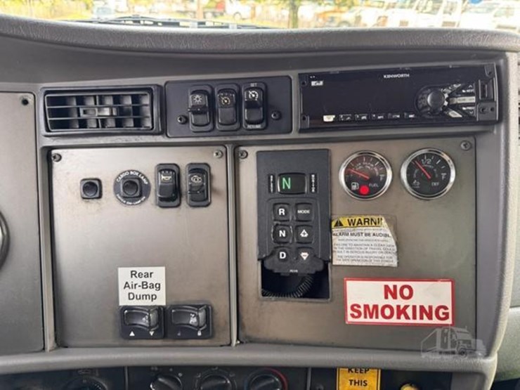 2016-kenworth-t370-image-13