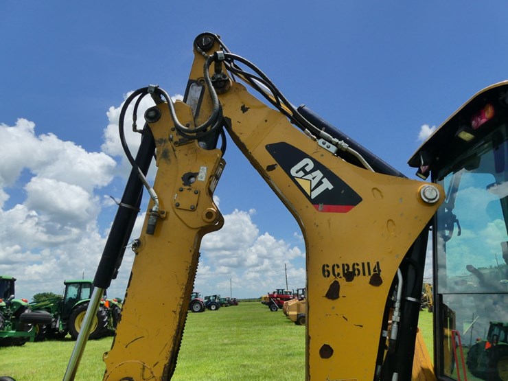 2016-caterpillar-420f2-it-image-7