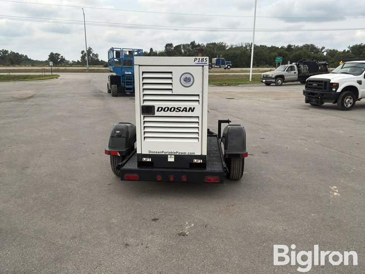 2016-massey-ferguson-730-image-6