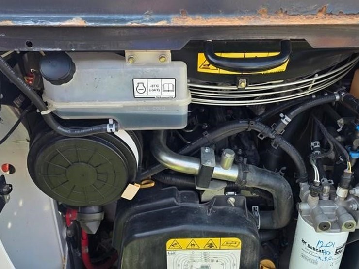 2020-bobcat-s64-image-35