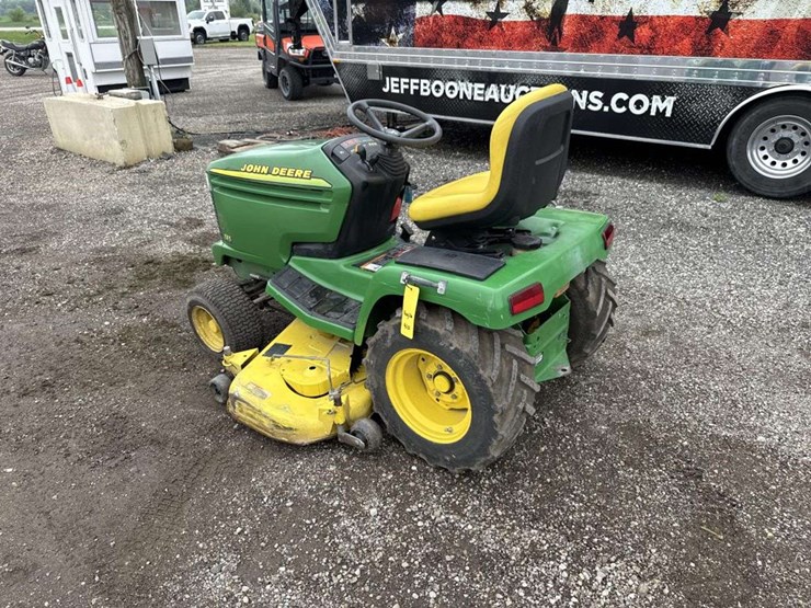 john-deere-345-image-2
