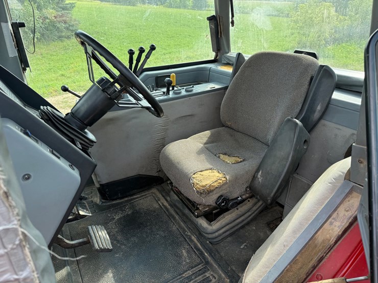 case-ih-7130-image-42