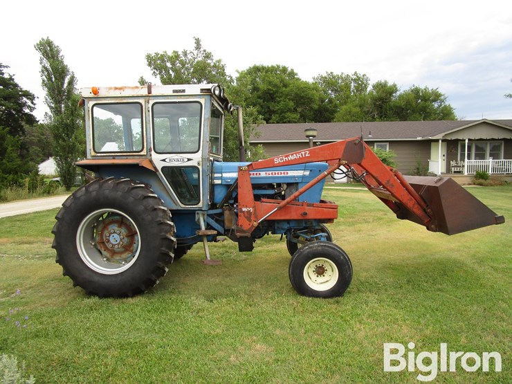 1972-ford-5000-image-4